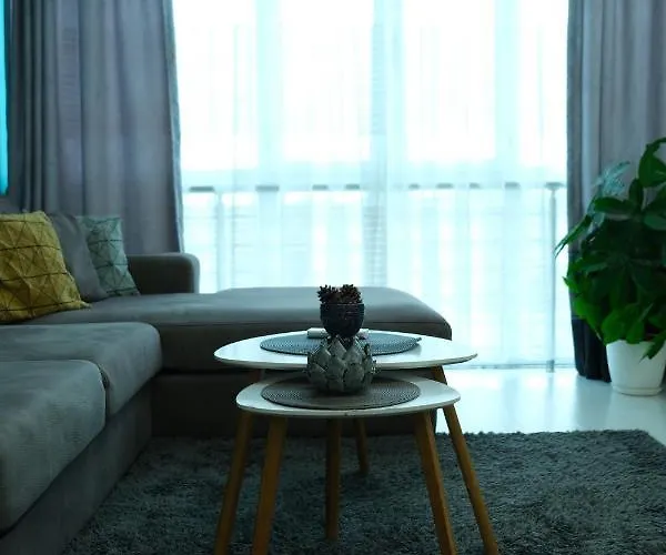 Modern Apartment At Train Station
