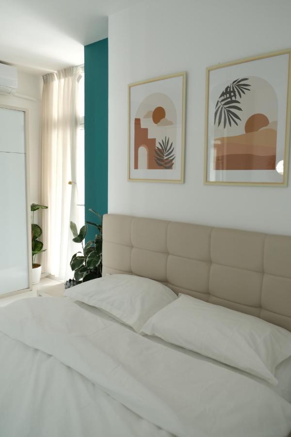 Apartament Modern At Train Station *
